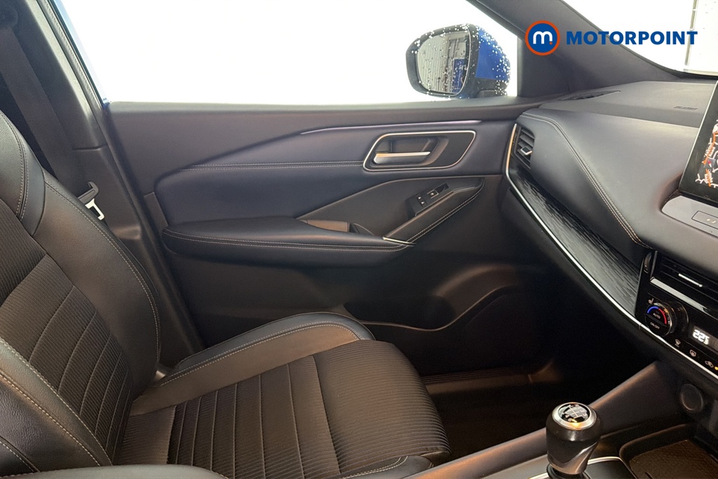Nissan Qashqai Tekna Manual Petrol SUV - Stock Number (1681542) - 10th supplementary image