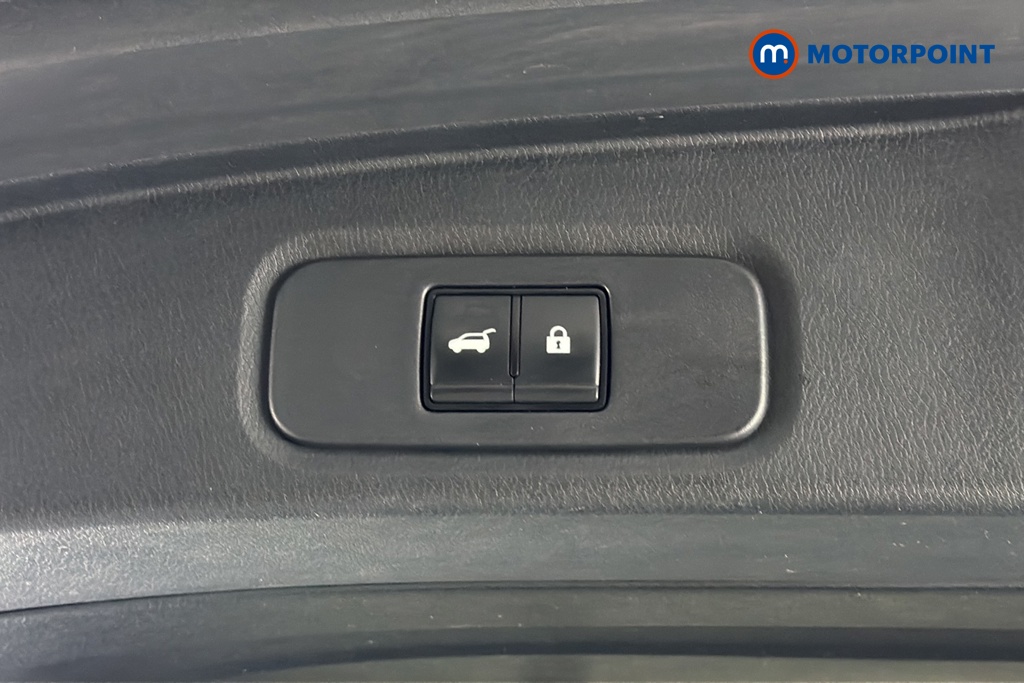 Nissan Qashqai Tekna Manual Petrol SUV - Stock Number (1681542) - 35th supplementary image
