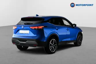 Nissan Qashqai Tekna Manual Petrol SUV - Stock Number (1681542) - Passenger side rear corner