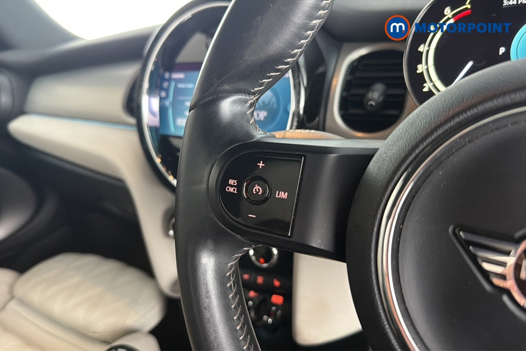 Mini Convertible Cooper Exclusive Automatic Petrol Convertible - Stock Number (1682112) - 4th supplementary image