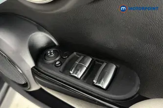 Mini Convertible Cooper Exclusive Automatic Petrol Convertible - Stock Number (1682112) - 19th supplementary image