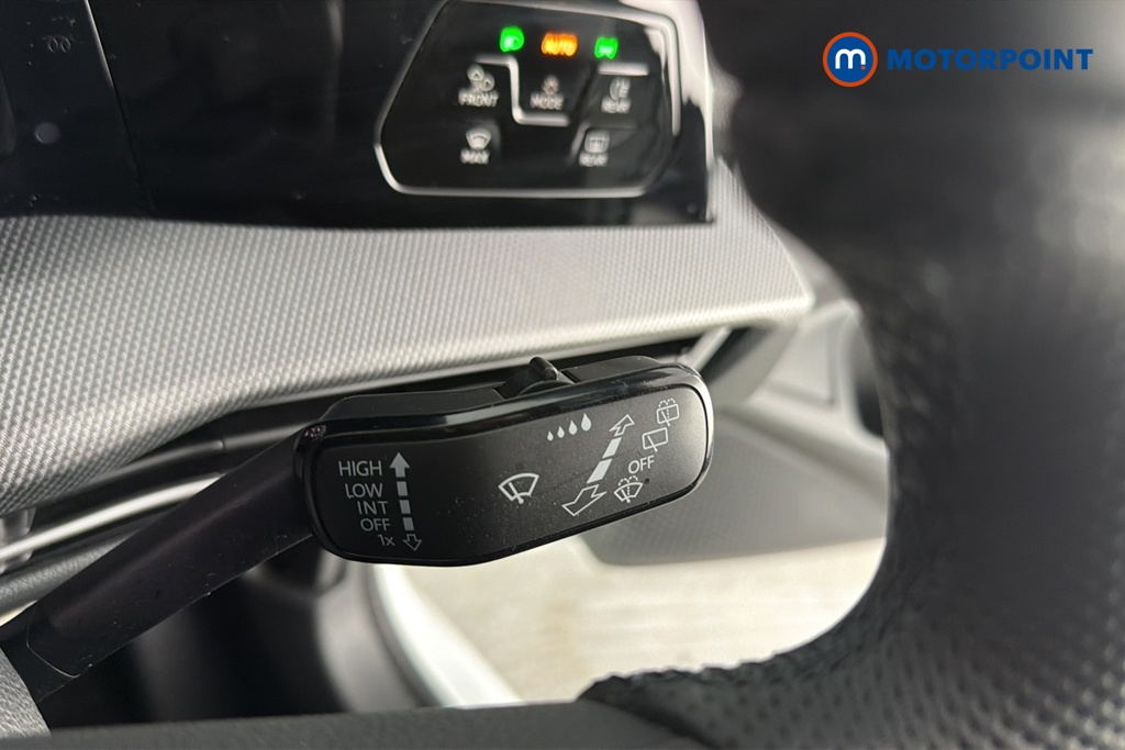 Volkswagen Golf Black Edition Manual Petrol Hatchback - Stock Number (1682260) - 6th supplementary image