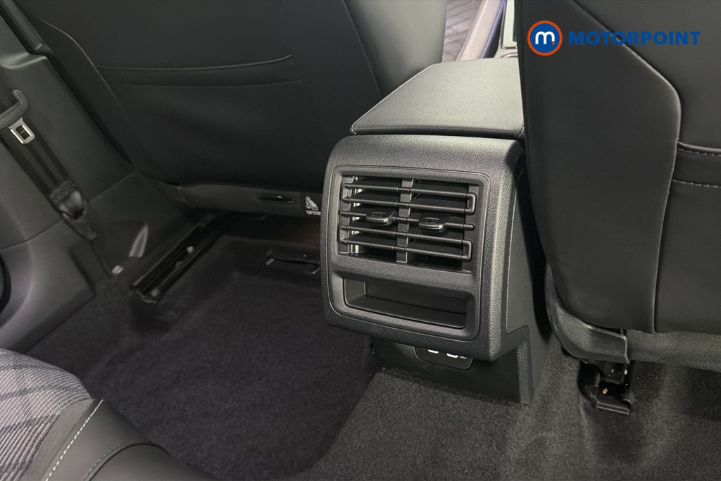 Volkswagen Golf Black Edition Manual Petrol Hatchback - Stock Number (1682260) - 28th supplementary image