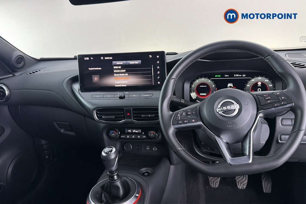 Nissan Juke N-Connecta Manual Petrol SUV - Stock Number (1682547) - 2nd supplementary image