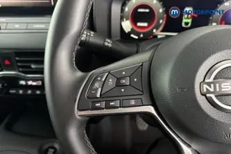 Nissan Juke N-Connecta Manual Petrol SUV - Stock Number (1682547) - 4th supplementary image