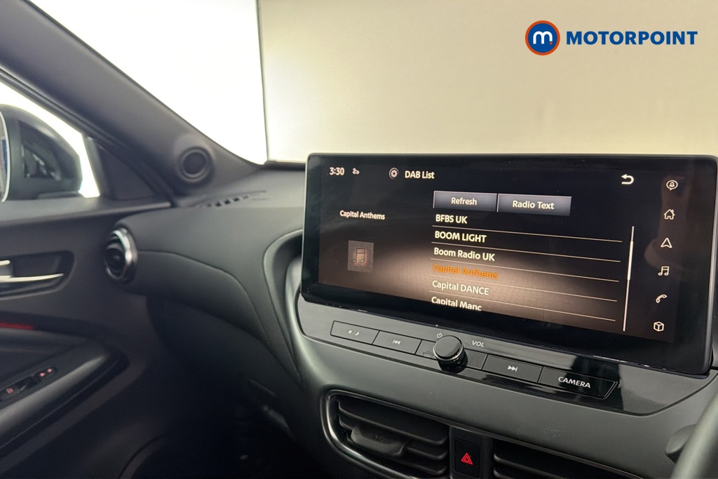 Nissan Juke N-Connecta Manual Petrol SUV - Stock Number (1682547) - 8th supplementary image