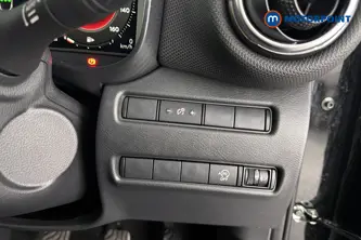 Nissan Juke N-Connecta Manual Petrol SUV - Stock Number (1682547) - 11th supplementary image