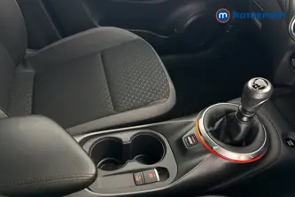 Nissan Juke N-Connecta Manual Petrol SUV - Stock Number (1682547) - 16th supplementary image