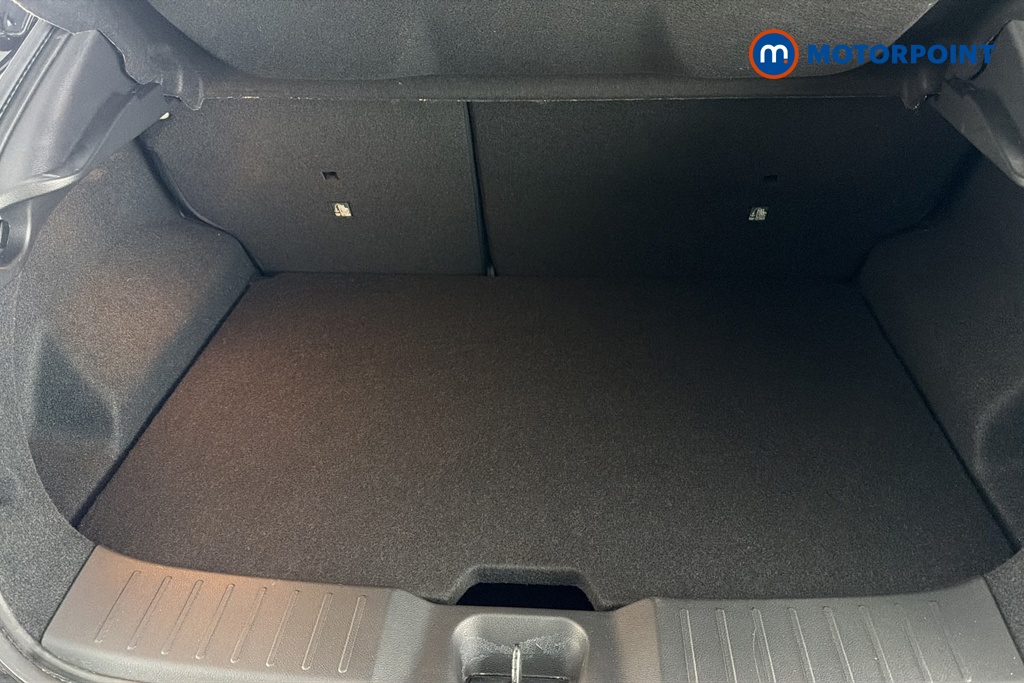 Nissan Juke N-Connecta Manual Petrol SUV - Stock Number (1682547) - 30th supplementary image