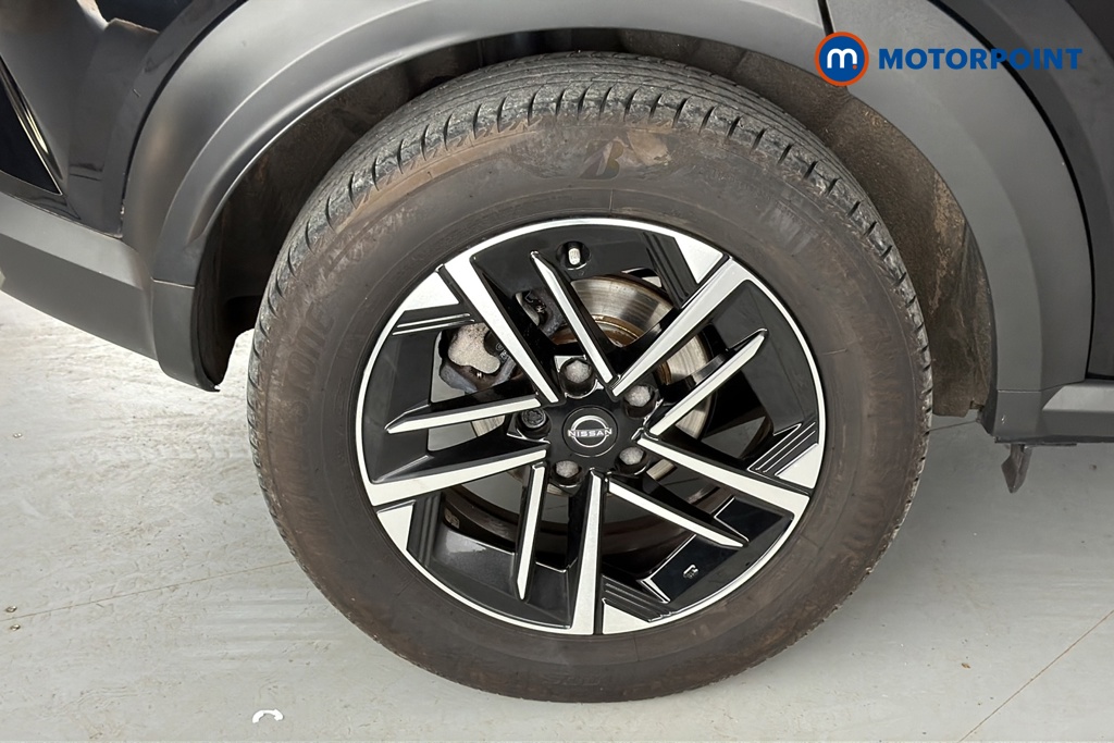 Nissan Juke N-Connecta Manual Petrol SUV - Stock Number (1682547) - 46th supplementary image