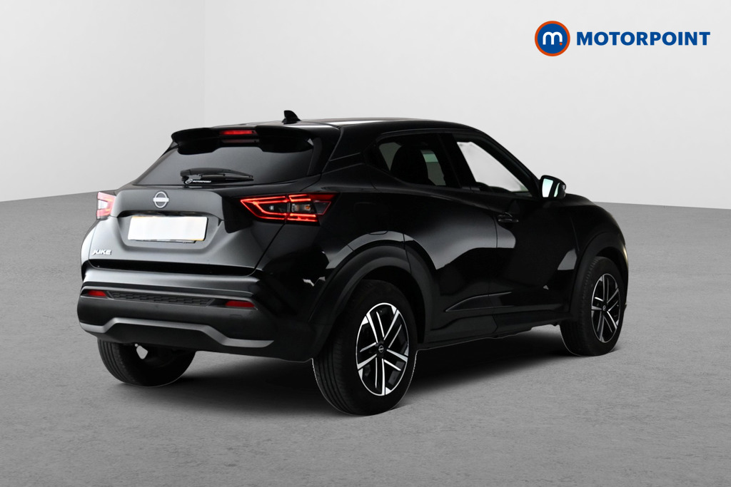 Nissan Juke N-Connecta Manual Petrol SUV - Stock Number (1682547) - Passenger side rear corner