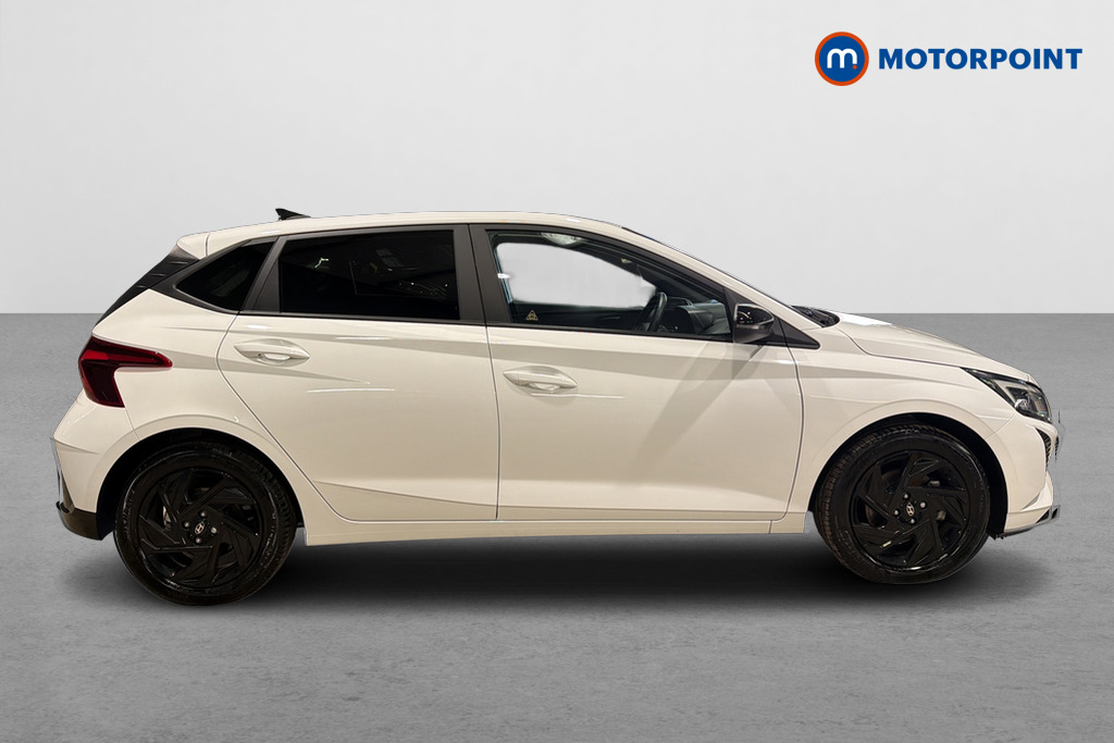 Hyundai I20 Black Line Manual Petrol Hatchback - Stock Number (1683295) - Passenger side