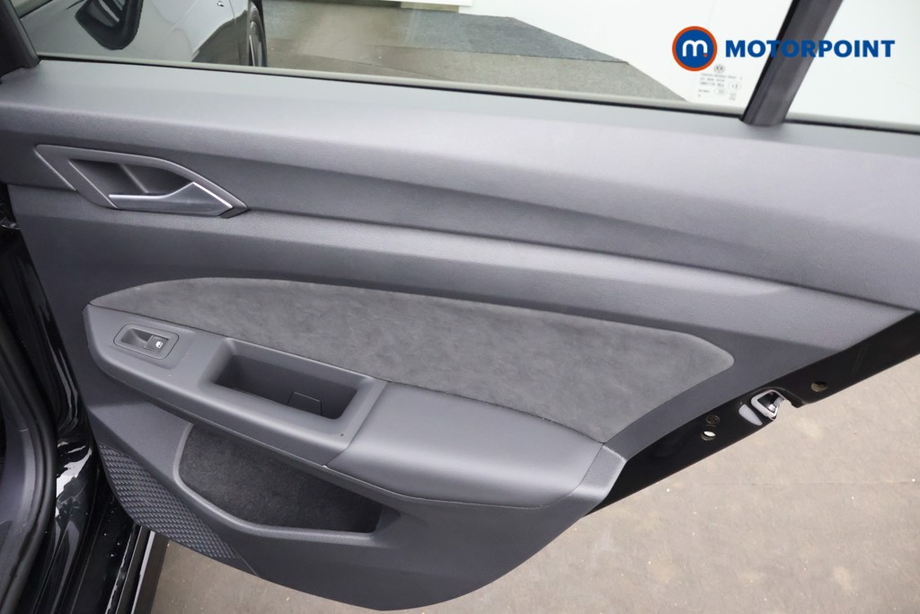Volkswagen Golf Black Edition Automatic Petrol Hatchback - Stock Number (1683781) - 21st supplementary image