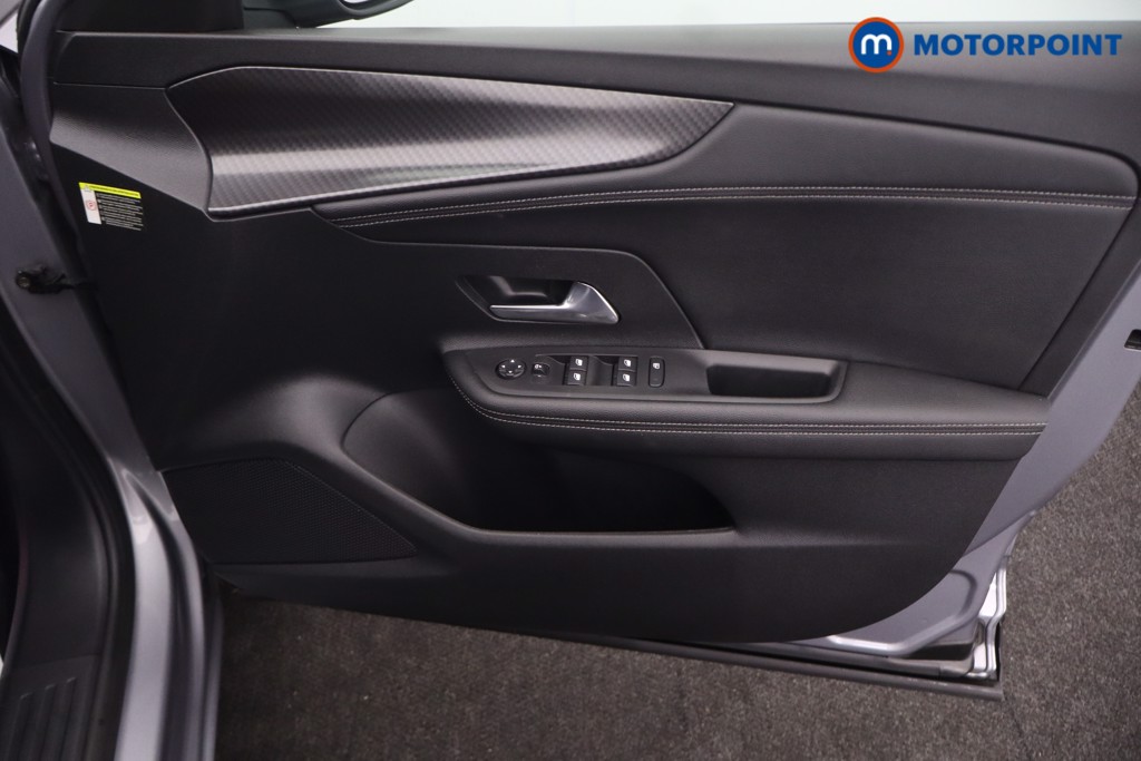 Vauxhall Mokka Ultimate Automatic Electric SUV - Stock Number (1684746) - 32nd supplementary image