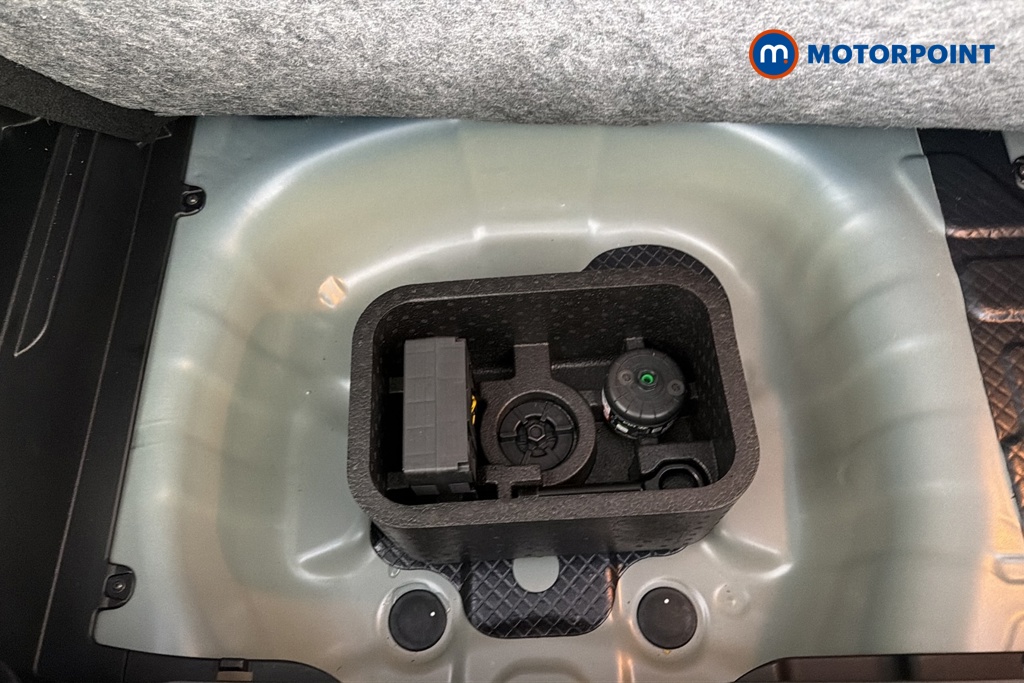 Hyundai I20 Tech Line Automatic Petrol Hatchback - Stock Number (1686045) - 33rd supplementary image