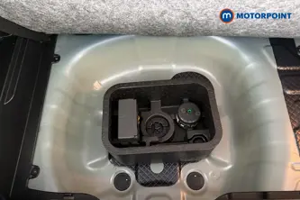 Hyundai I20 Tech Line Automatic Petrol Hatchback - Stock Number (1686045) - 33rd supplementary image