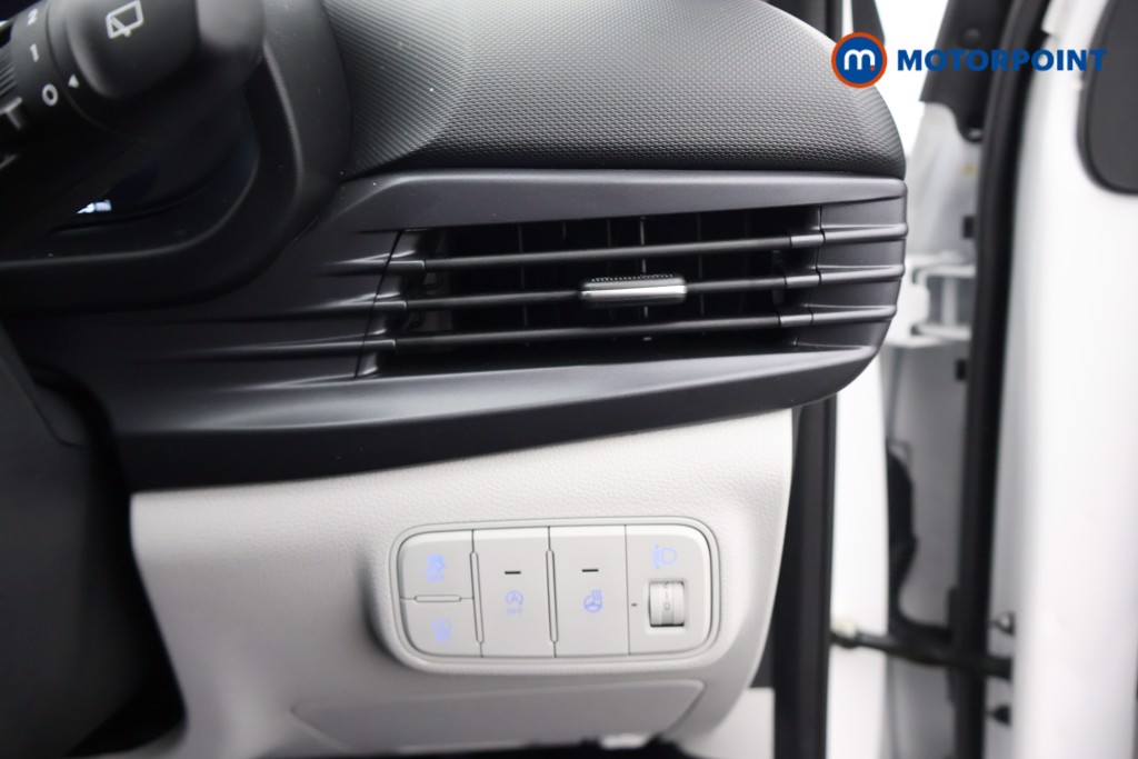 Hyundai I20 Tech Line Automatic Petrol Hatchback - Stock Number (1686048) - 7th supplementary image