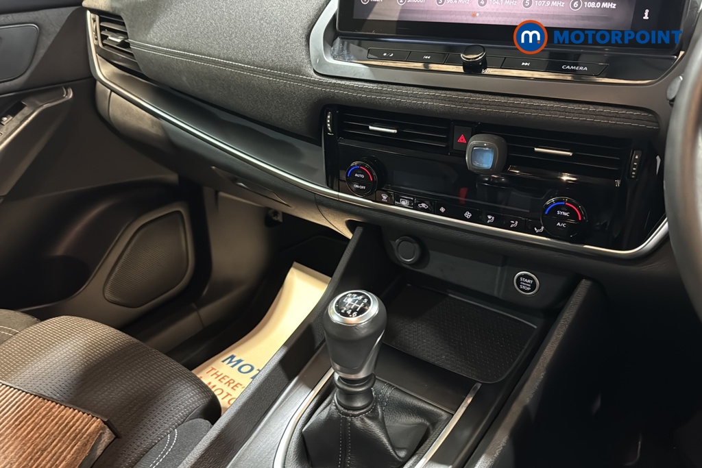 Nissan Qashqai Acenta Premium Manual Petrol SUV - Stock Number (1686346) - 15th supplementary image
