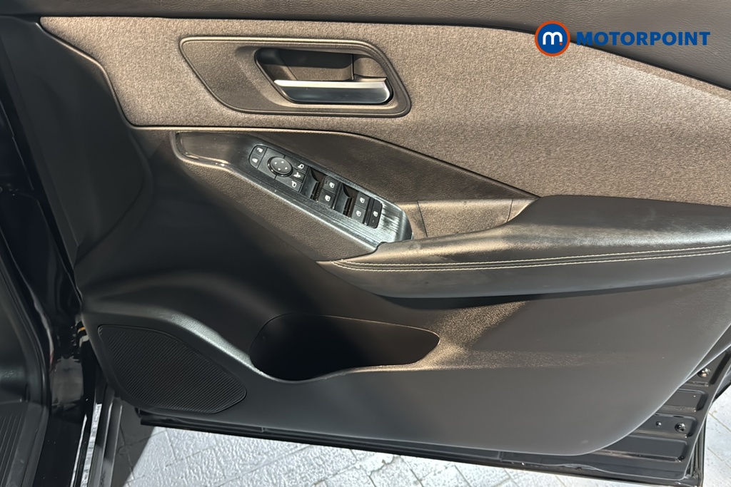 Nissan Qashqai Acenta Premium Manual Petrol SUV - Stock Number (1686346) - 18th supplementary image