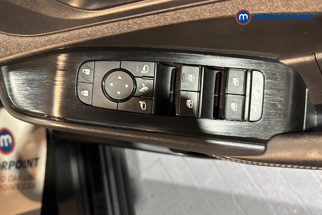 Nissan Qashqai Acenta Premium Manual Petrol SUV - Stock Number (1686346) - 19th supplementary image