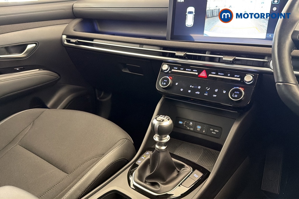 Hyundai Tucson Premium Manual Petrol SUV - Stock Number (1686413) - 15th supplementary image