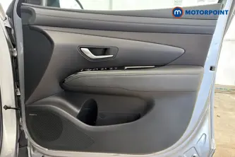 Hyundai Tucson Premium Manual Petrol SUV - Stock Number (1686413) - 18th supplementary image