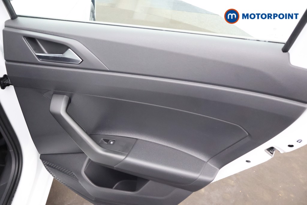 Volkswagen Polo Life Manual Petrol Hatchback - Stock Number (1686418) - 21st supplementary image