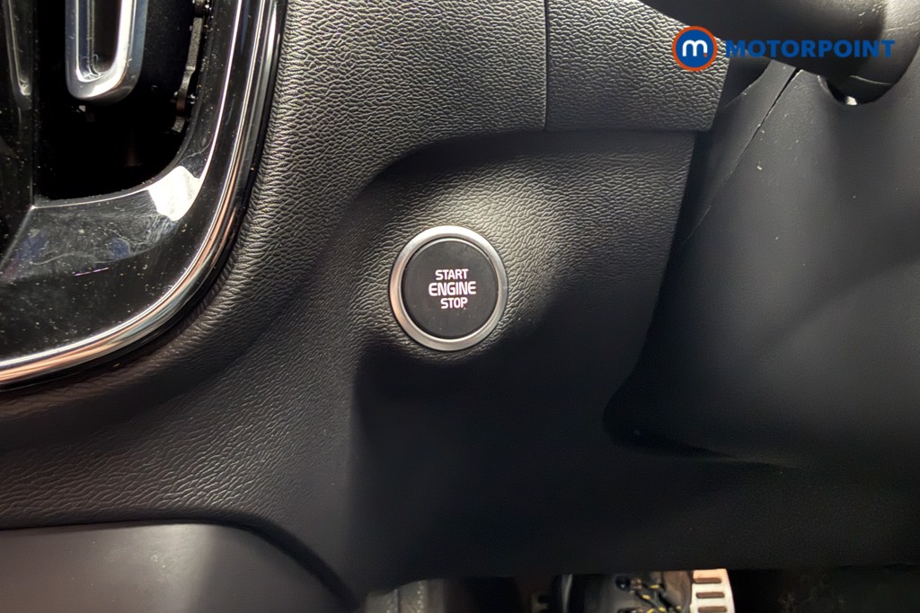 Volvo Xc40 R Design Pro Automatic Petrol Plug-In Hybrid SUV - Stock Number (1616308) - 14th supplementary image