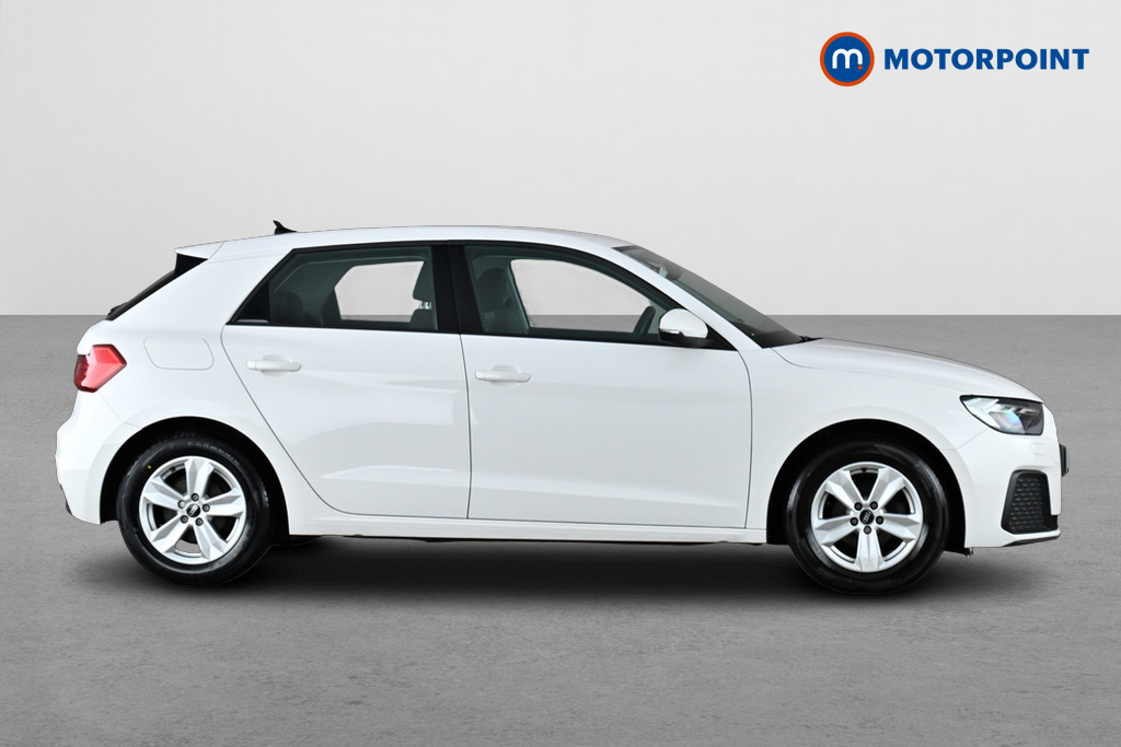 Audi A1 Technik Manual Petrol Hatchback - Stock Number (1632325) - Passenger side