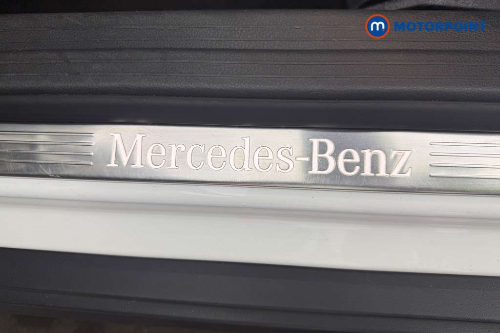 Mercedes-Benz GLA Urban Edition Automatic Petrol SUV - Stock Number (1642538) - 9th supplementary image