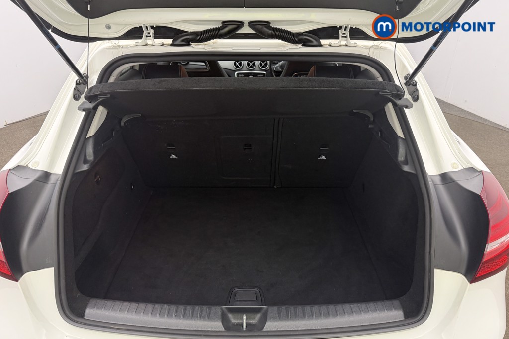 Mercedes-Benz GLA Urban Edition Automatic Petrol SUV - Stock Number (1642538) - 18th supplementary image