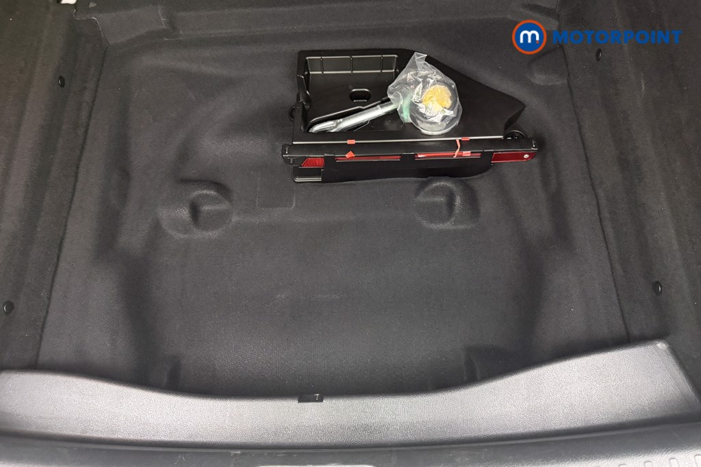 Mercedes-Benz GLA Urban Edition Automatic Petrol SUV - Stock Number (1642538) - 19th supplementary image