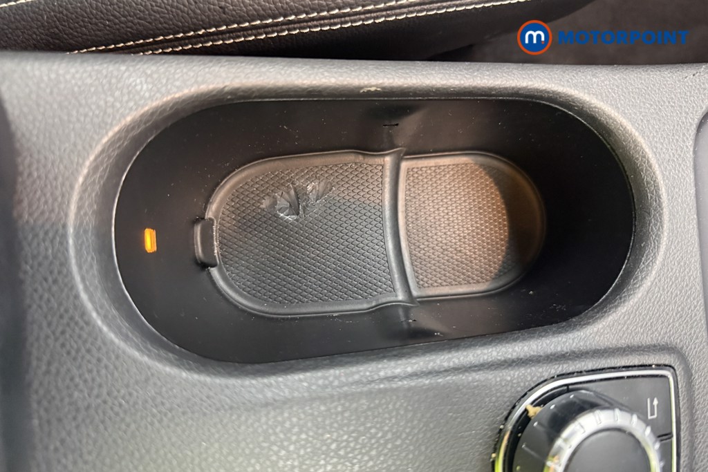 Mercedes-Benz GLA Urban Edition Automatic Petrol SUV - Stock Number (1642538) - 41st supplementary image