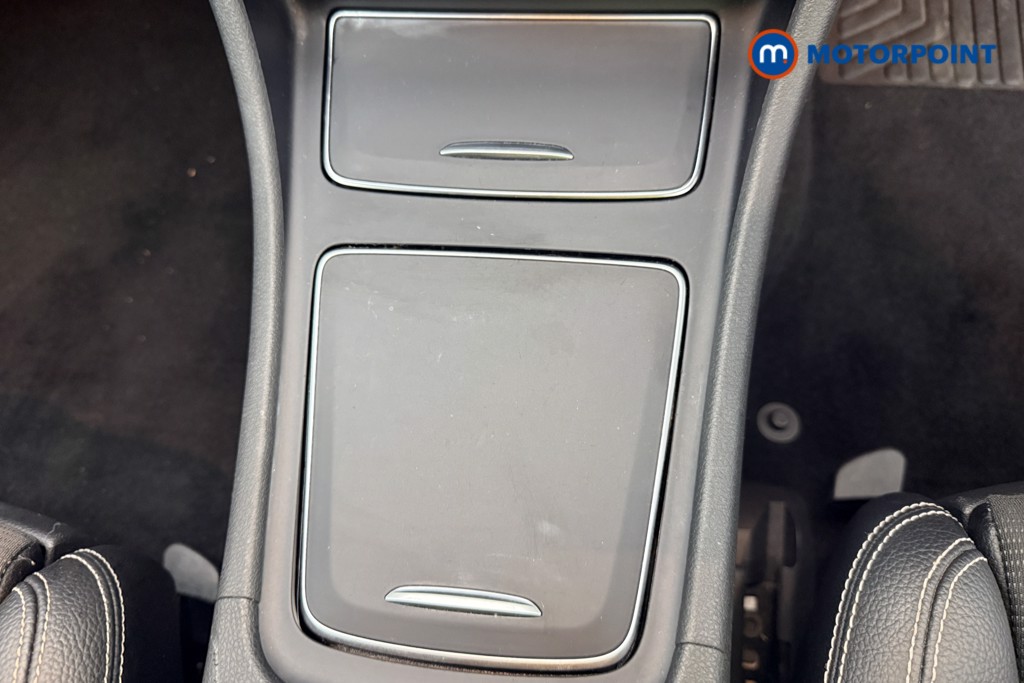 Mercedes-Benz GLA Urban Edition Automatic Petrol SUV - Stock Number (1642538) - 43rd supplementary image