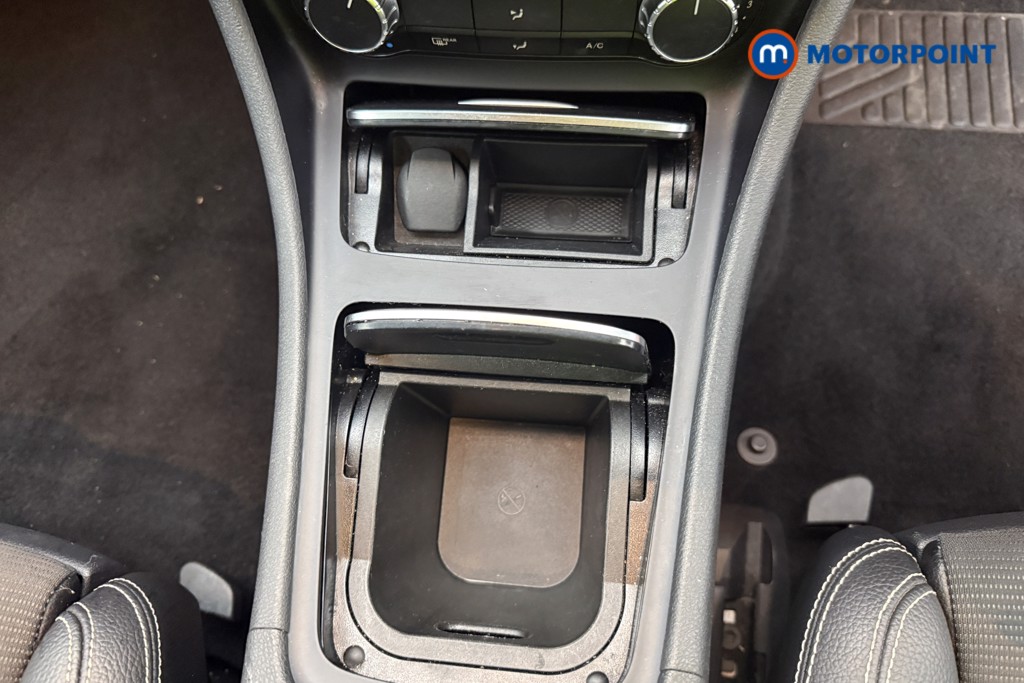 Mercedes-Benz GLA Urban Edition Automatic Petrol SUV - Stock Number (1642538) - 44th supplementary image