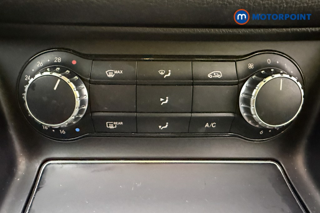 Mercedes-Benz GLA Urban Edition Automatic Petrol SUV - Stock Number (1642538) - 45th supplementary image