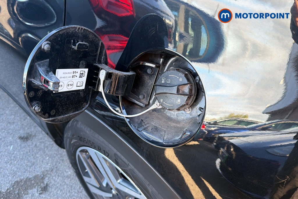 Hyundai Bayon Premium Manual Petrol SUV - Stock Number (1645630) - 41st supplementary image
