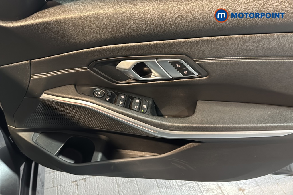 BMW 3 Series Sport Automatic Diesel Saloon - Stock Number (1669194) - 18th supplementary image