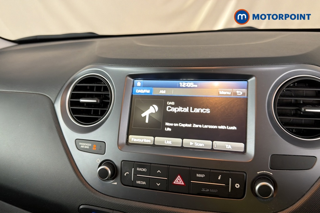 Hyundai I10 Play Manual Petrol Hatchback - Stock Number (1669223) - 8th supplementary image