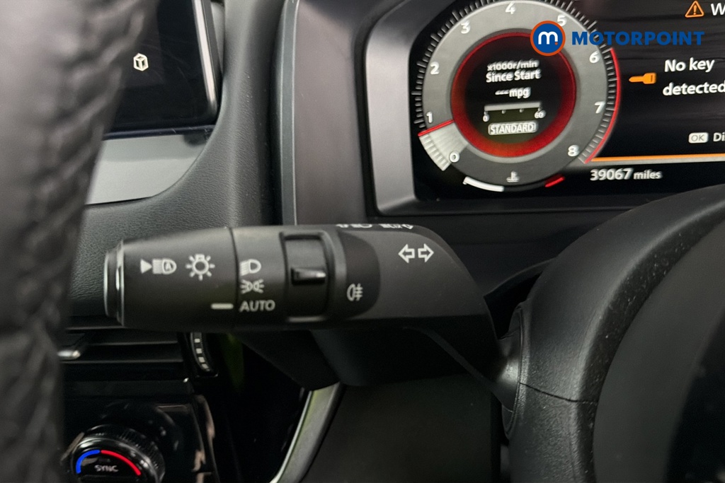 Nissan Qashqai N-Connecta Manual Petrol SUV - Stock Number (1669965) - 5th supplementary image