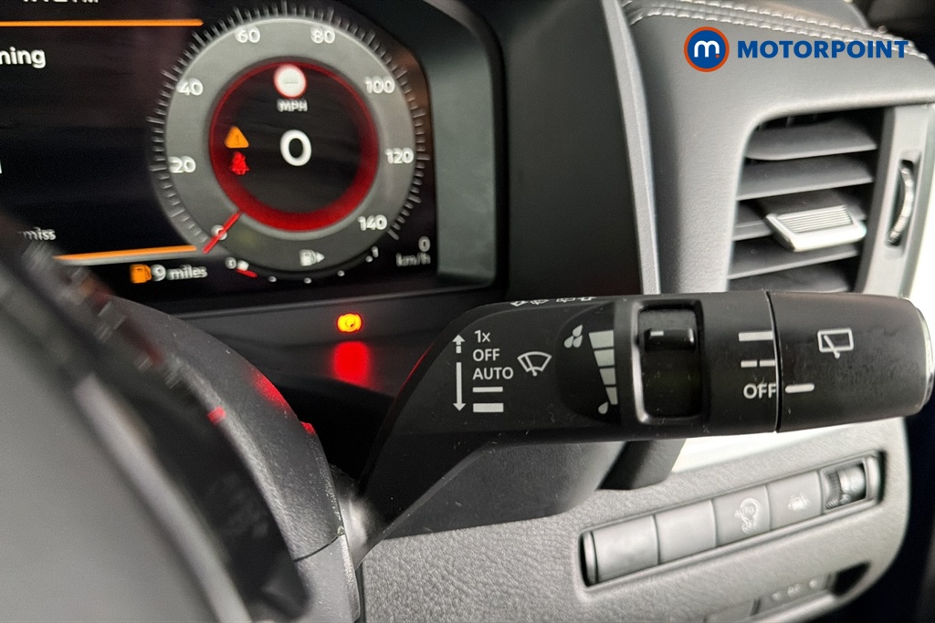 Nissan Qashqai N-Connecta Manual Petrol SUV - Stock Number (1669965) - 6th supplementary image