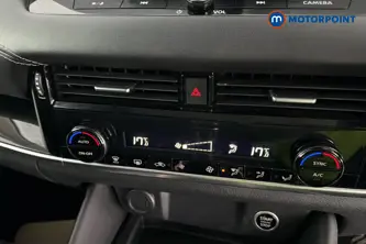 Nissan Qashqai N-Connecta Manual Petrol SUV - Stock Number (1669965) - 12th supplementary image