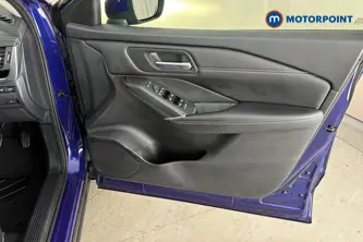 Nissan Qashqai N-Connecta Manual Petrol SUV - Stock Number (1669965) - 18th supplementary image