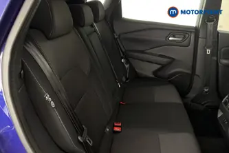 Nissan Qashqai N-Connecta Manual Petrol SUV - Stock Number (1669965) - 22nd supplementary image