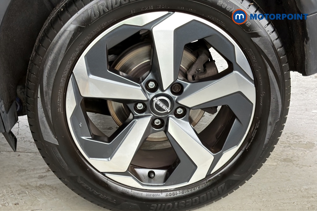 Nissan Qashqai N-Connecta Manual Petrol SUV - Stock Number (1669965) - 45th supplementary image