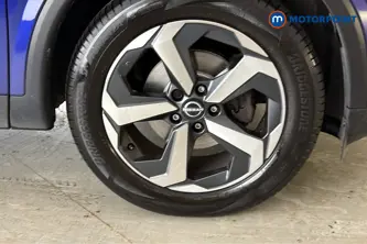 Nissan Qashqai N-Connecta Manual Petrol SUV - Stock Number (1669965) - 47th supplementary image