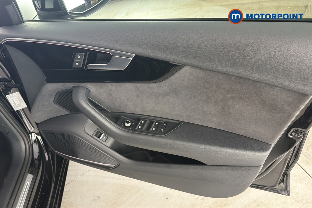Audi A4 Black Edition Automatic Diesel Estate - Stock Number (1671007) - 18th supplementary image