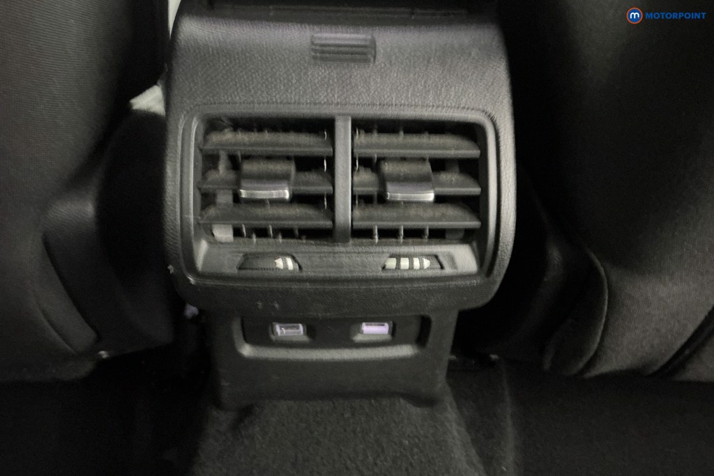 Citroen C4 Shine Automatic Electric Hatchback - Stock Number (1672138) - 9th supplementary image
