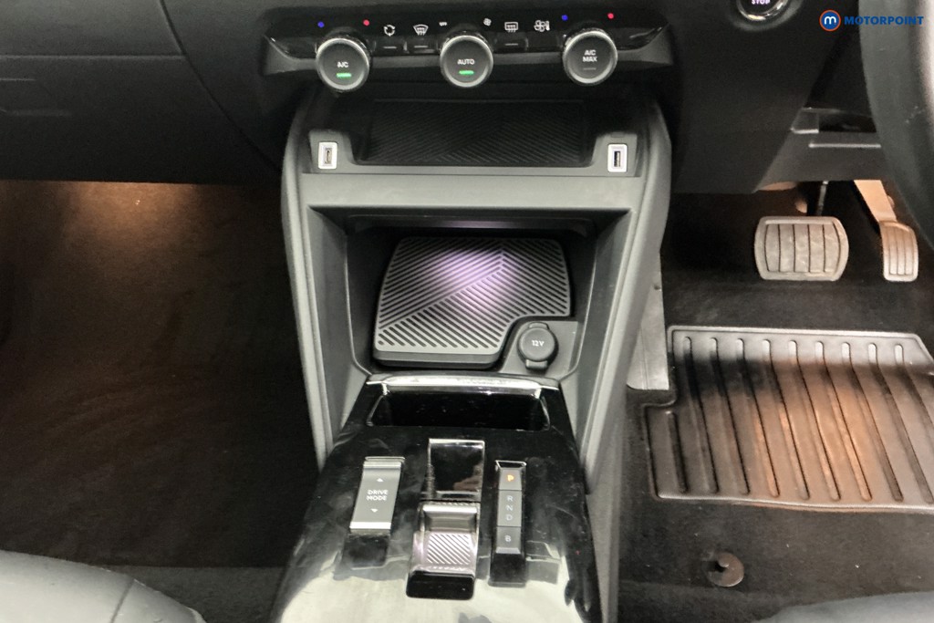 Citroen C4 Shine Automatic Electric Hatchback - Stock Number (1672138) - 14th supplementary image