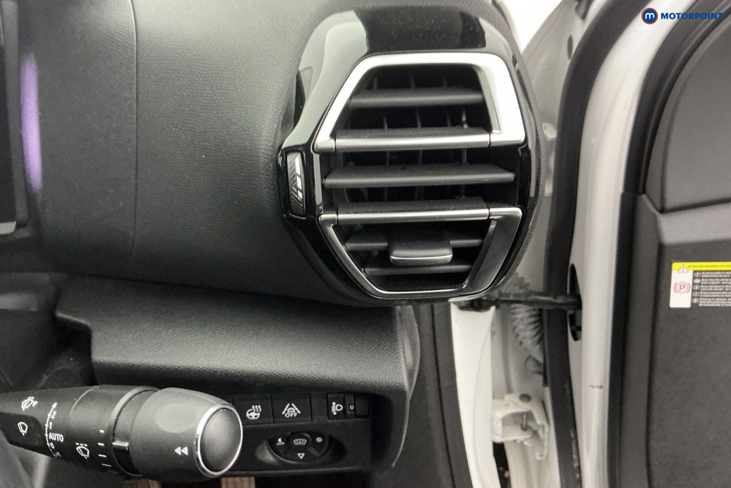 Citroen C4 Shine Automatic Electric Hatchback - Stock Number (1672138) - 19th supplementary image